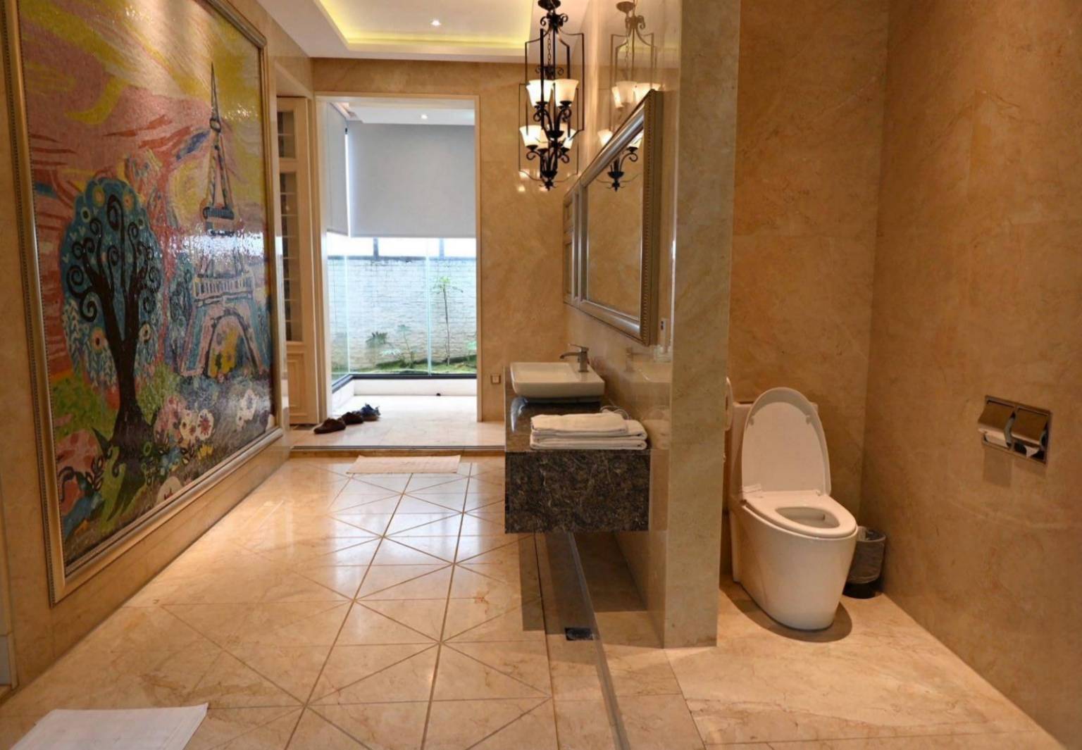 台中市南屯區住宿推薦｜台中芭蕾城堡酒店｜人與自然和諧共生的空間設計，踏入房間處處藏著驚喜，一泊一食，沉浸於靜謐自在氛圍中，芭蕾城堡酒店開箱分享！