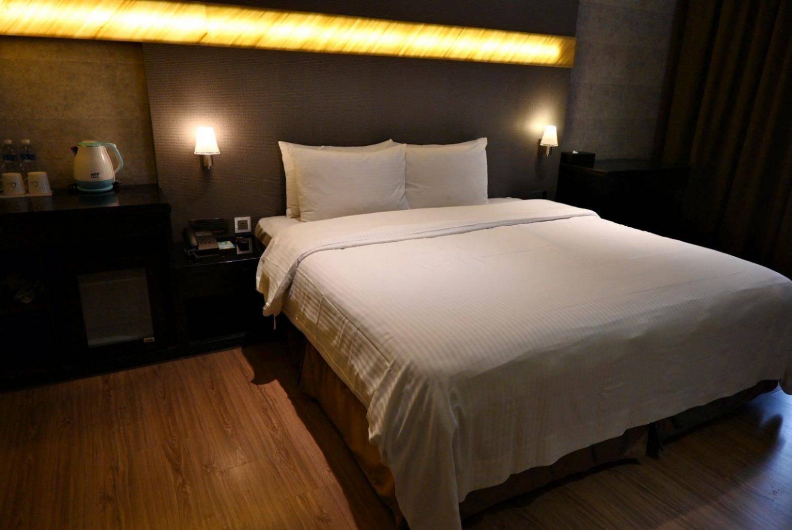 台中西屯區住宿推薦｜叮噹旅舍Hotel Bell｜輕鬆步行即可到逢甲夜市商圈，生活機能無懈可擊，吃喝玩樂應有盡有之叮噹旅舍入住心得分享！