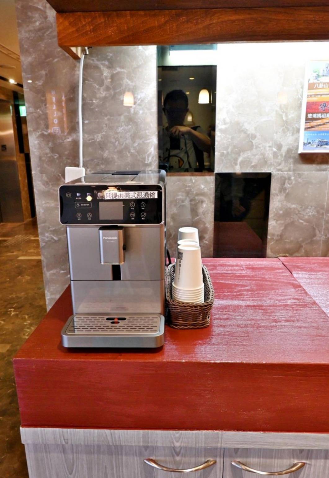 台中西屯區住宿推薦｜叮噹旅舍Hotel Bell｜輕鬆步行即可到逢甲夜市商圈，生活機能無懈可擊，吃喝玩樂應有盡有之叮噹旅舍入住心得分享！