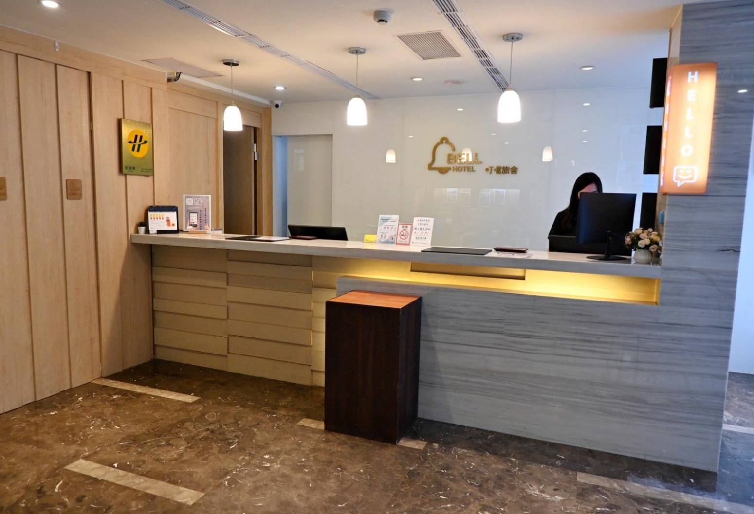 台中西屯區住宿推薦｜叮噹旅舍Hotel Bell｜輕鬆步行即可到逢甲夜市商圈，生活機能無懈可擊，吃喝玩樂應有盡有之叮噹旅舍入住心得分享！