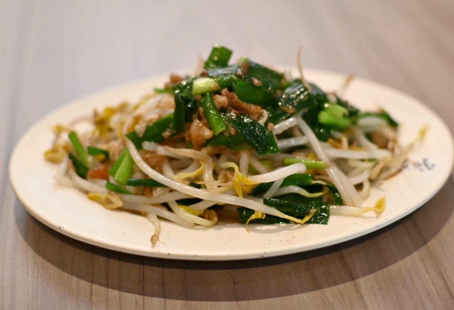 台南美食推薦｜竹滬麵店（小東路無名麵店）｜經典麻醬麵與滷味，高CP值平價料理、湯品麵食與滷味組合之美食饗宴！