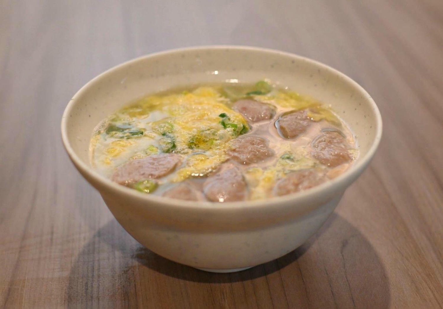 台南美食推薦｜竹滬麵店（小東路無名麵店）｜經典麻醬麵與滷味，高CP值平價料理、湯品麵食與滷味組合之美食饗宴！