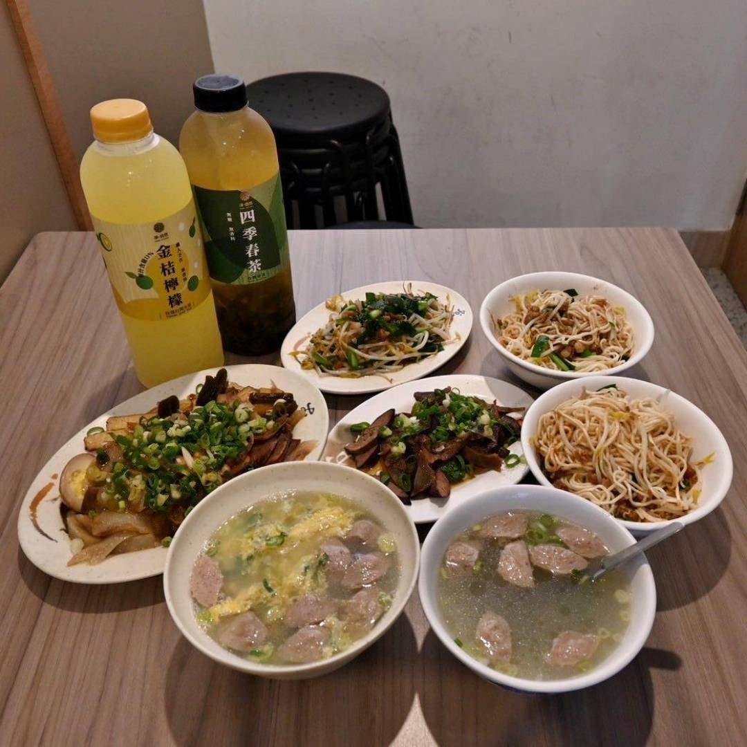 台南美食推薦｜竹滬麵店（小東路無名麵店）｜經典麻醬麵與滷味，高CP值平價料理、湯品麵食與滷味組合之美食饗宴！