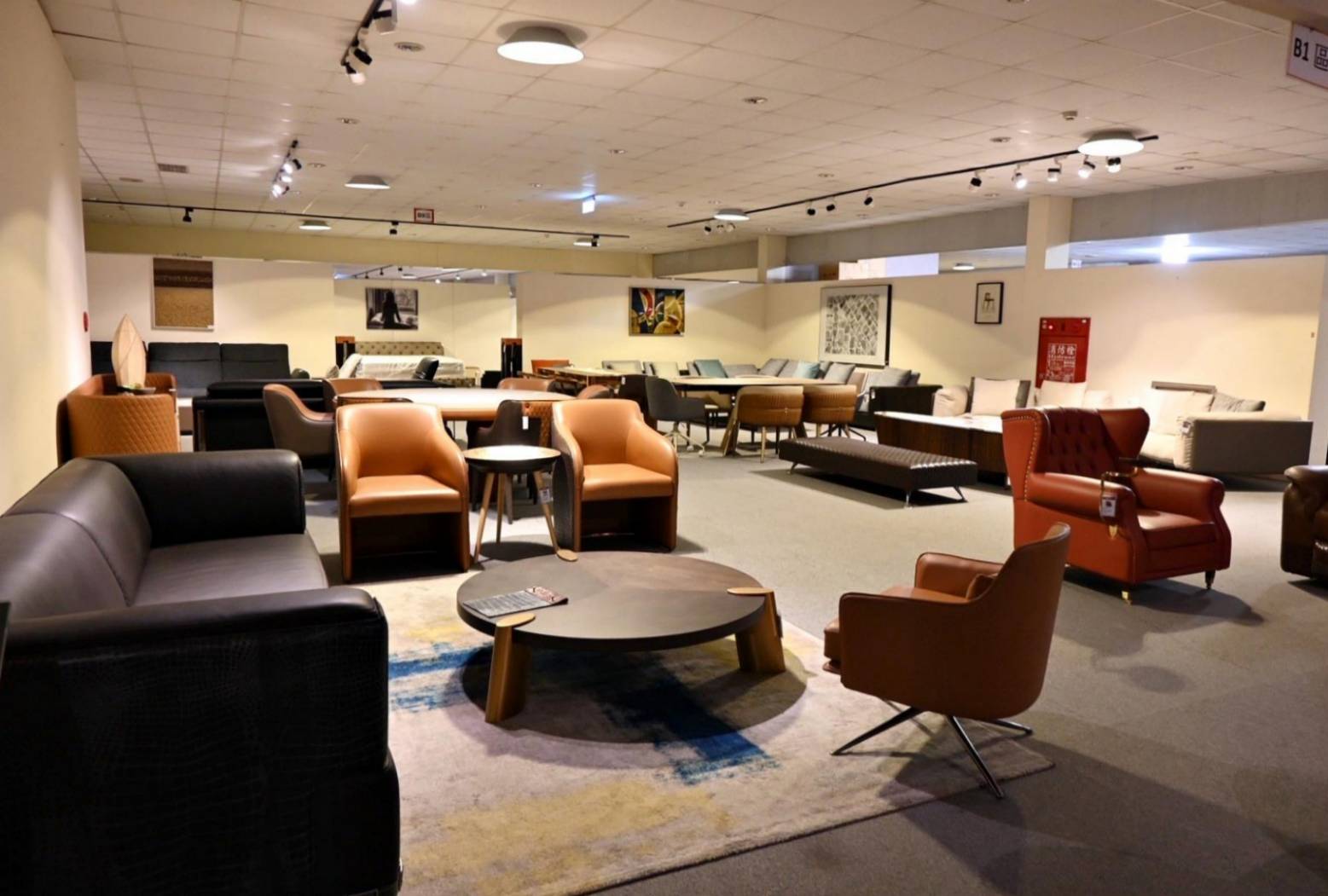 台中家具推薦｜拾光空間 | Timespace 家居概念館：自營沙發工廠、木工廠、噴漆場，廠店合一全方位服務，客製化家具一站購足，輕鬆打造舒適迷人生活空間質感！