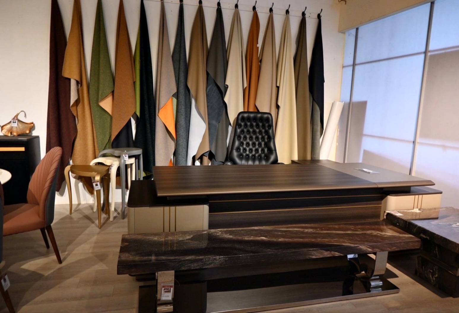 台中家具推薦｜拾光空間 | Timespace 家居概念館：自營沙發工廠、木工廠、噴漆場，廠店合一全方位服務，客製化家具一站購足，輕鬆打造舒適迷人生活空間質感！