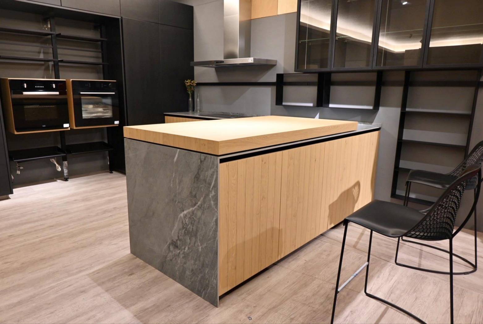 台中家具推薦｜拾光空間 | Timespace 家居概念館：自營沙發工廠、木工廠、噴漆場，廠店合一全方位服務，客製化家具一站購足，輕鬆打造舒適迷人生活空間質感！