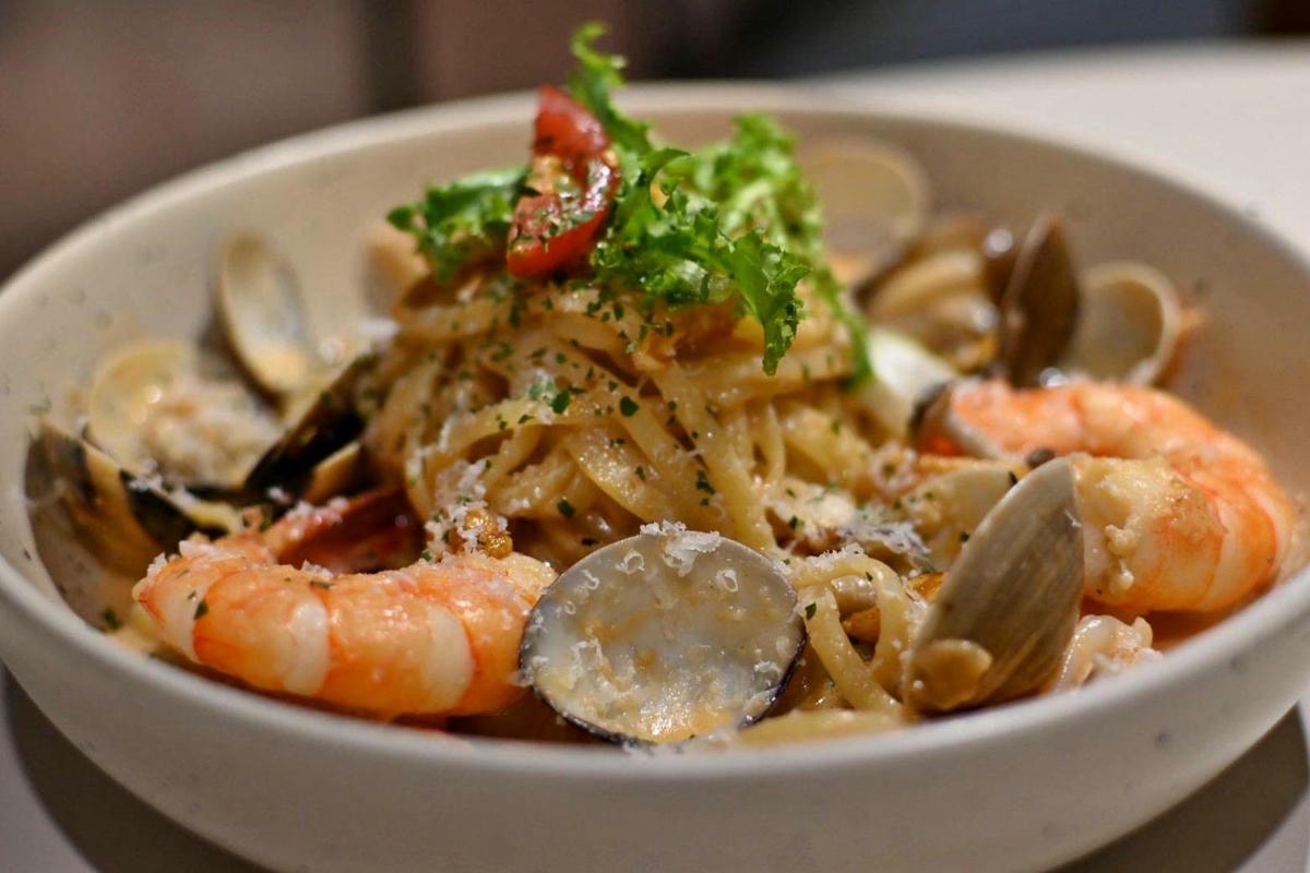 台中義式料理推薦｜台中市東區嶼里 With You｜溫馨優雅文青餐廳，風味義大利麵、甜點、特調飲品、早午餐必試，一吃成癮、流連忘返的創意料理！