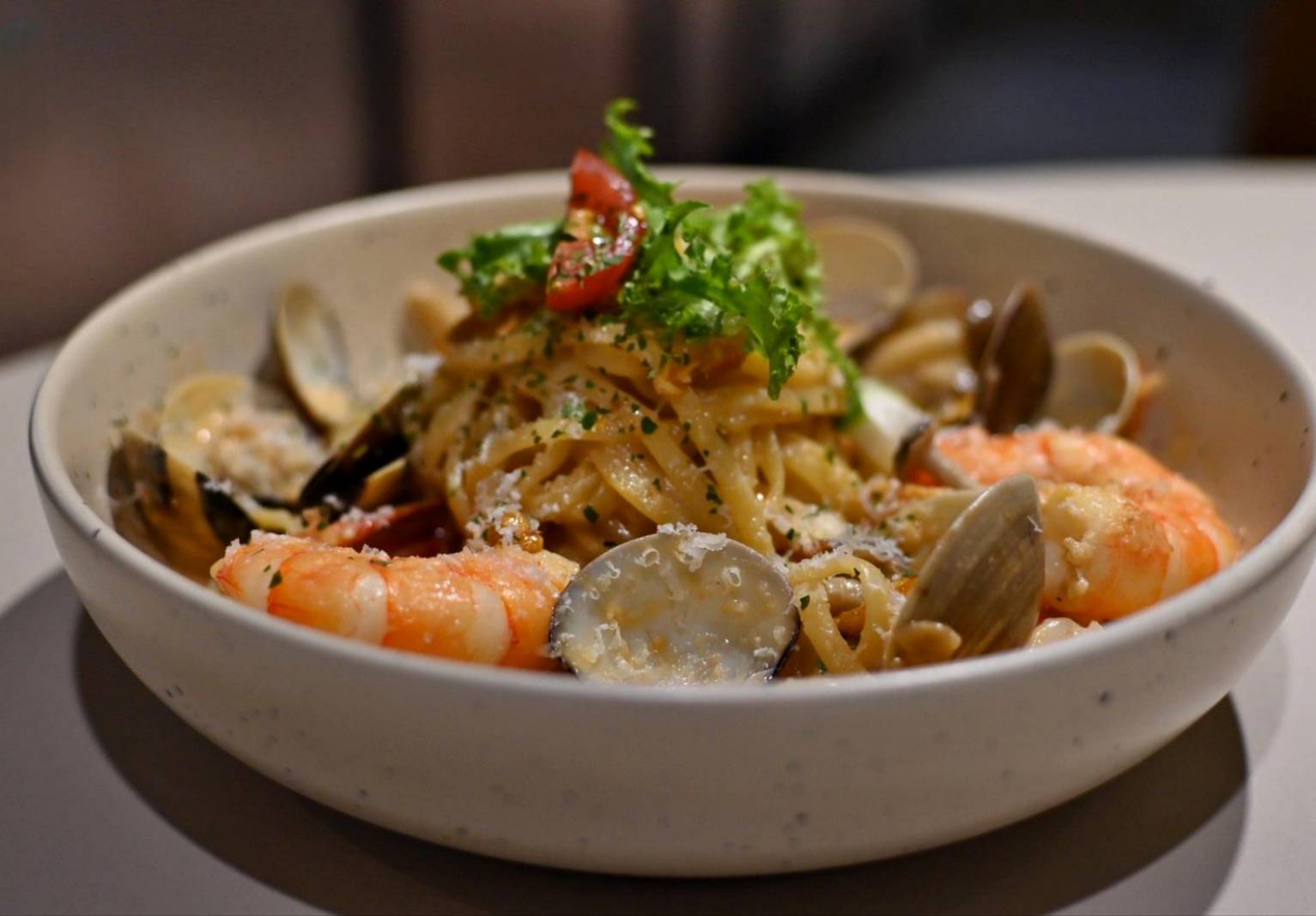 台中義式料理推薦｜台中市東區嶼里 With You｜溫馨優雅文青餐廳，風味義大利麵、甜點、特調飲品、早午餐必試，一吃成癮、流連忘返的創意料理！