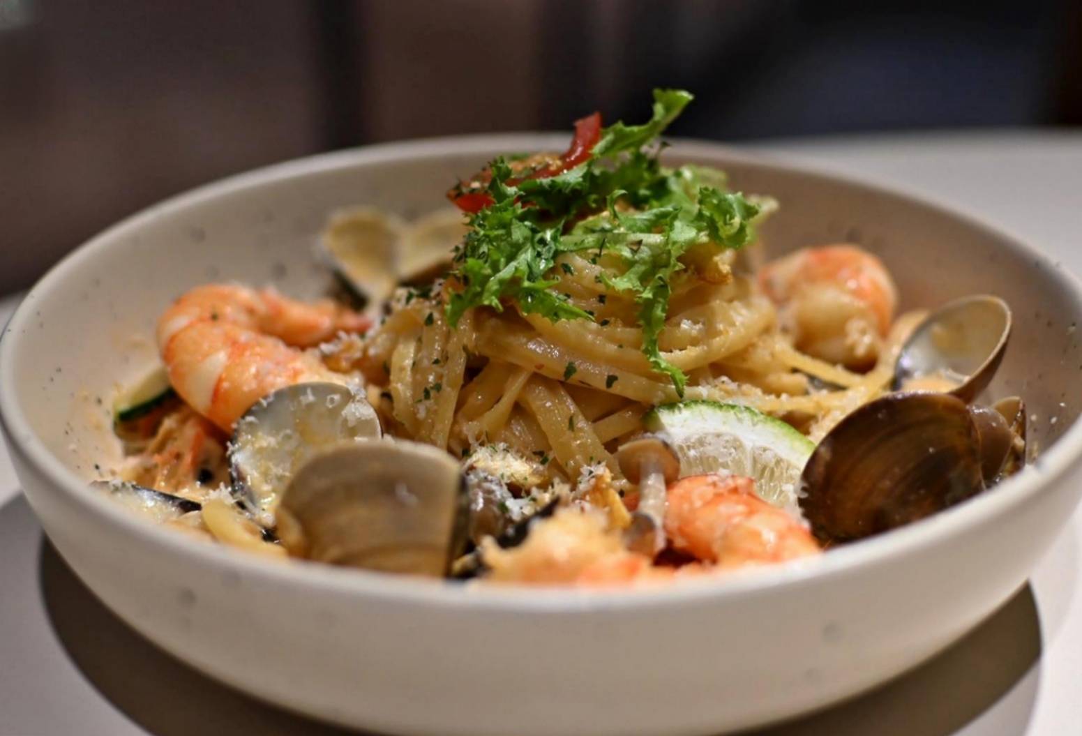 台中義式料理推薦｜台中市東區嶼里 With You｜溫馨優雅文青餐廳，風味義大利麵、甜點、特調飲品、早午餐必試，一吃成癮、流連忘返的創意料理！