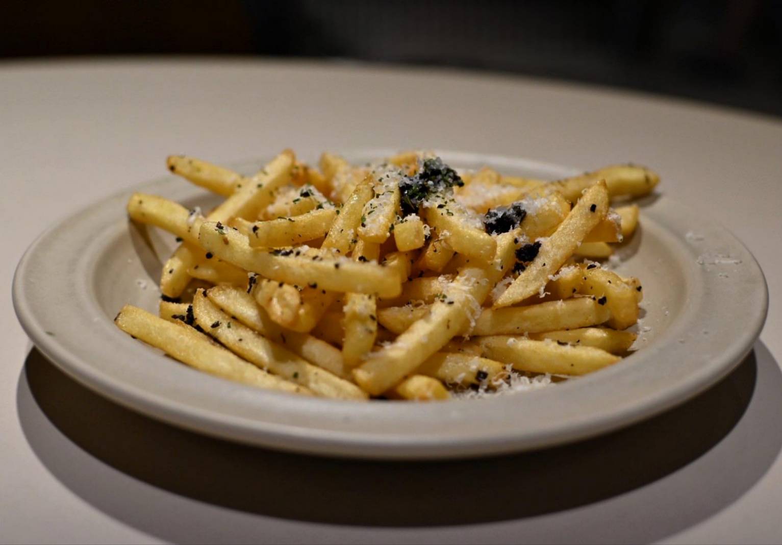 台中義式料理推薦｜台中市東區嶼里 With You｜溫馨優雅文青餐廳，風味義大利麵、甜點、特調飲品、早午餐必試，一吃成癮、流連忘返的創意料理！