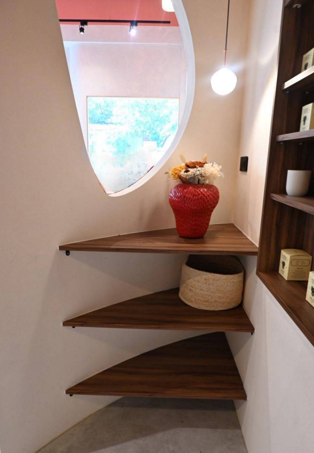 台中義式料理推薦｜台中市東區嶼里 With You｜溫馨優雅文青餐廳，風味義大利麵、甜點、特調飲品、早午餐必試，一吃成癮、流連忘返的創意料理！