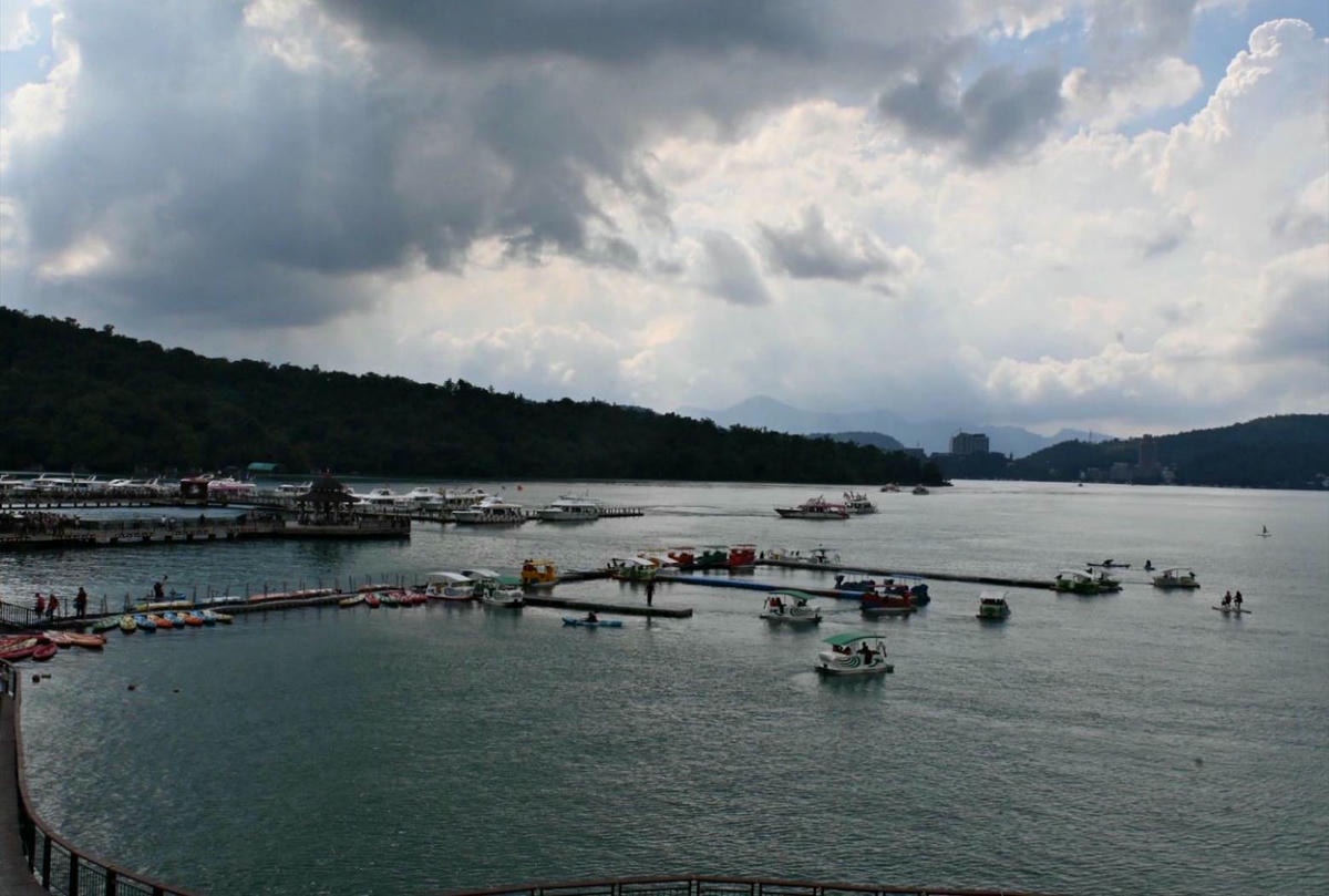 南投縣魚池鄉日月潭住宿推薦｜力麗儷山林會館日月潭館｜一覽日月潭絕美湖景，媲美星級料理與魚藻餐廳特色美食之儷山林會館日月潭館開箱分享！