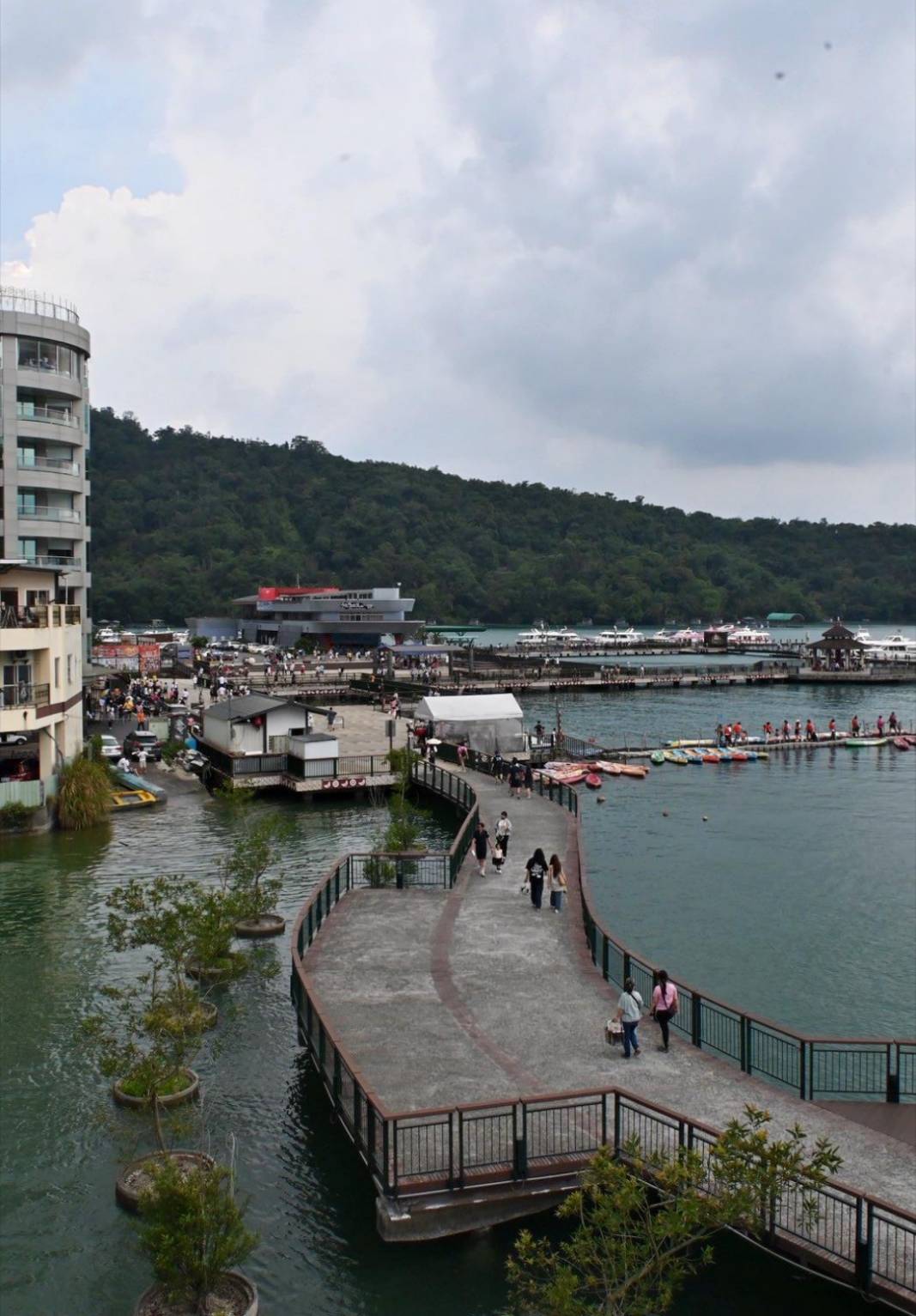 南投縣魚池鄉日月潭住宿推薦｜力麗儷山林會館日月潭館｜一覽日月潭絕美湖景，媲美星級料理與魚藻餐廳特色美食之儷山林會館日月潭館開箱分享！