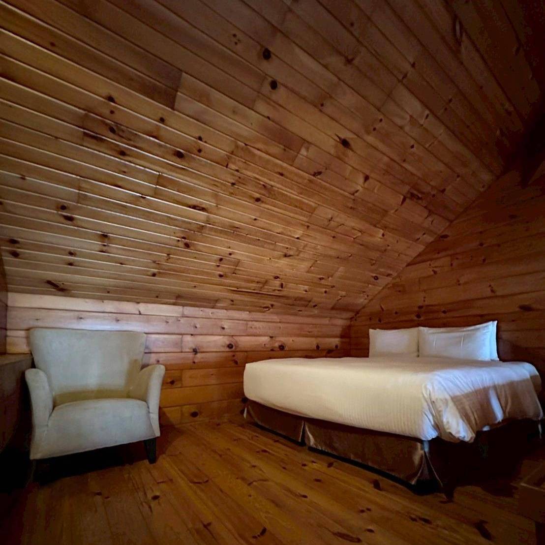 南投縣魚池鄉日月潭住宿推薦｜力麗儷山林會館日月潭館｜一覽日月潭絕美湖景，媲美星級料理與魚藻餐廳特色美食之儷山林會館日月潭館開箱分享！