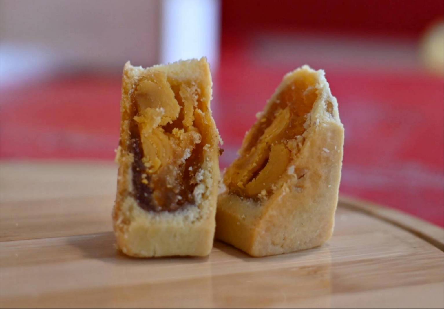 彰化伴手禮推薦|彰化縣員林市米香伯蛋黃酥-101米香|員林在地40年老店,手工皮薄酥脆、鹹甜適中蛋黃酥,古法醃漬紅土鹹蛋黃,香醇細緻不甜膩! - 第33張圖 彰化伴手禮推薦|彰化縣員林市米香伯蛋黃酥-101米香|員林在地40年老店,手工皮薄酥脆、鹹甜適中蛋黃酥,古法醃漬紅土鹹蛋黃,香醇細緻不甜膩!