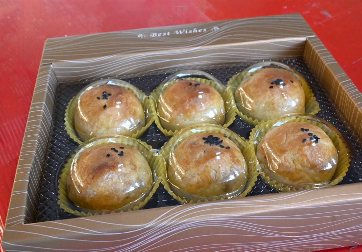 彰化伴手禮推薦|彰化縣員林市米香伯蛋黃酥-101米香|員林在地40年老店,手工皮薄酥脆、鹹甜適中蛋黃酥,古法醃漬紅土鹹蛋黃,香醇細緻不甜膩! - 第20張圖 彰化伴手禮推薦|彰化縣員林市米香伯蛋黃酥-101米香|員林在地40年老店,手工皮薄酥脆、鹹甜適中蛋黃酥,古法醃漬紅土鹹蛋黃,香醇細緻不甜膩!