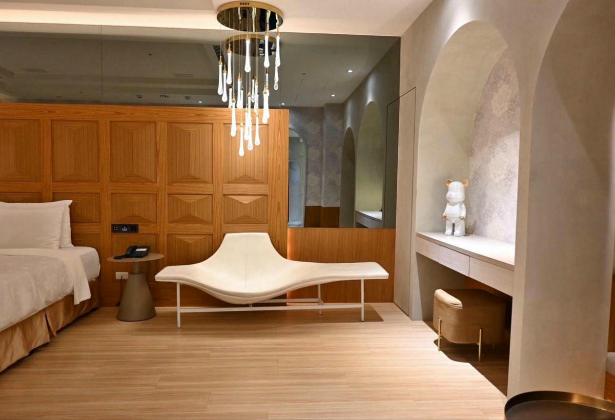 台中市西屯區住宿推薦｜朵茉行館DoMo Hotel｜台中豪宅式藝術酒店，一泊一食，提供賓至如歸的舒適體驗之朵茉行館開箱分享！