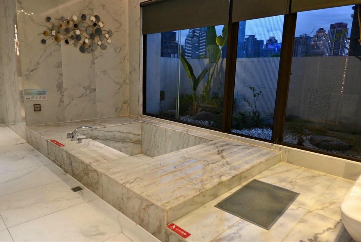 台中市西屯區住宿推薦｜朵茉行館DoMo Hotel｜台中豪宅式藝術酒店，一泊一食，提供賓至如歸的舒適體驗之朵茉行館開箱分享！