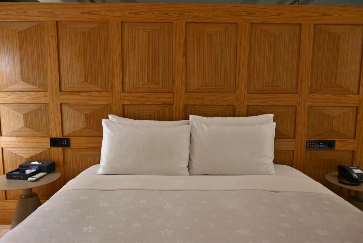 台中市西屯區住宿推薦｜朵茉行館DoMo Hotel｜台中豪宅式藝術酒店，一泊一食，提供賓至如歸的舒適體驗之朵茉行館開箱分享！