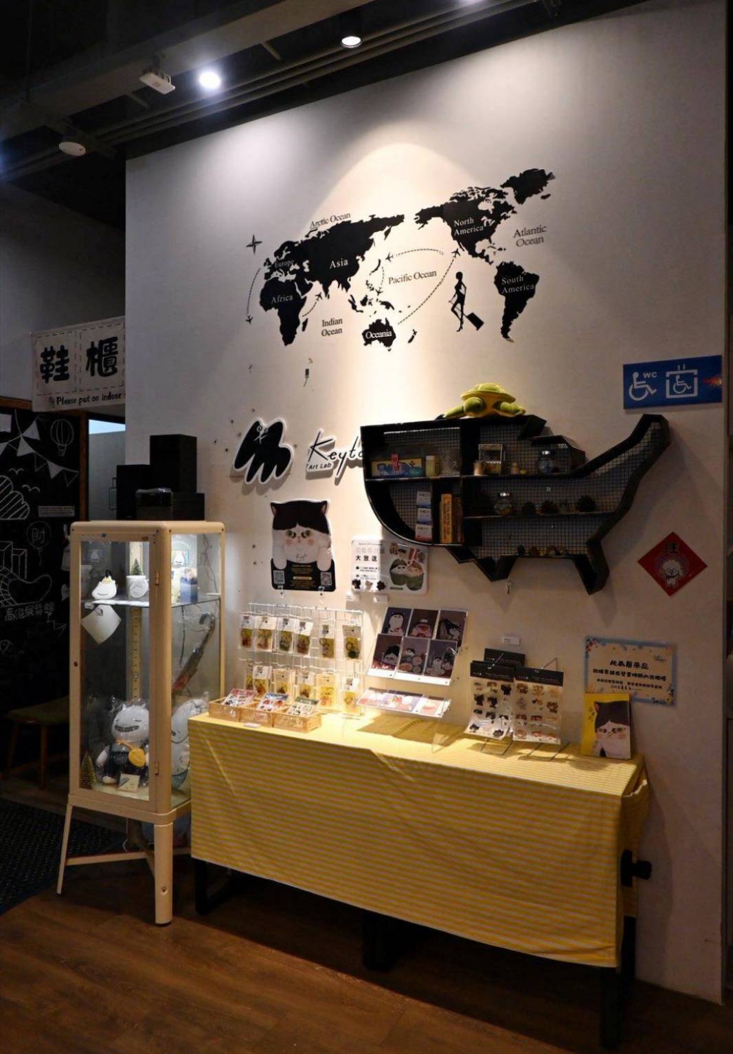 高雄市新興區住宿推薦｜承億文旅小承輕旅｜風格設計旅宿，步行可達六合夜市，美麗島捷運站旁，吃喝玩樂一應俱全之小承輕旅入住心得！