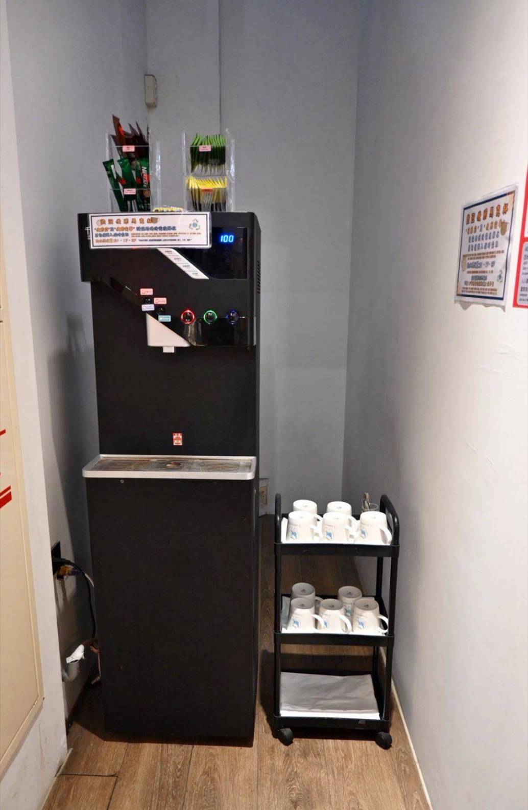 高雄市新興區住宿推薦｜承億文旅小承輕旅｜風格設計旅宿，步行可達六合夜市，美麗島捷運站旁，吃喝玩樂一應俱全之小承輕旅入住心得！