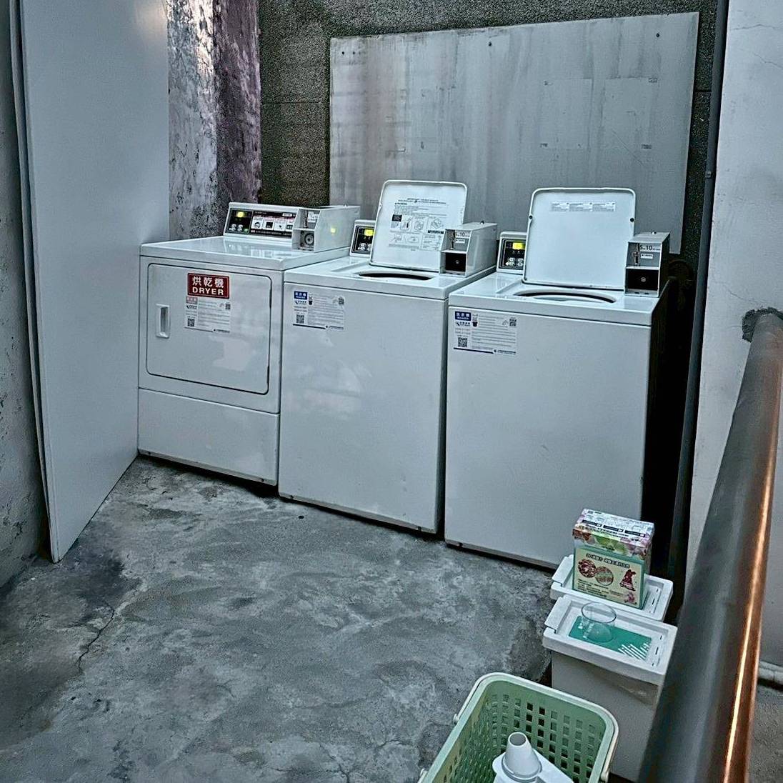 高雄市新興區住宿推薦｜承億文旅小承輕旅｜風格設計旅宿，步行可達六合夜市，美麗島捷運站旁，吃喝玩樂一應俱全之小承輕旅入住心得！