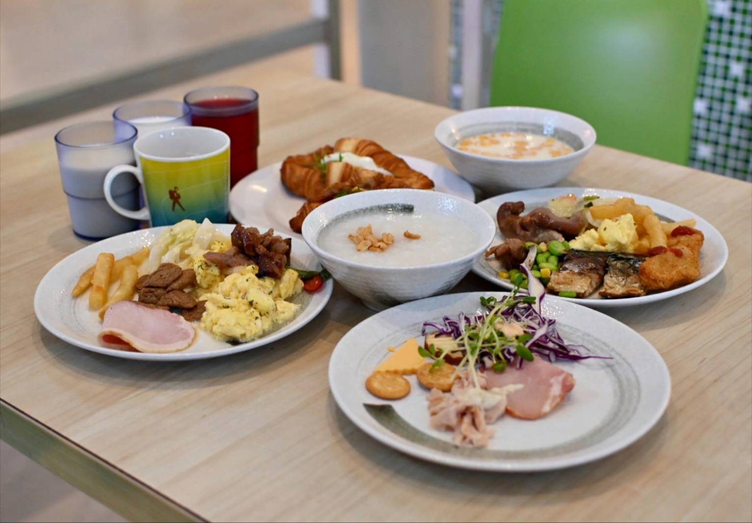 屏東縣恆春鎮住宿推薦｜福容徠旅墾丁店｜福容大飯店旗下輕旅品牌，免費迎賓點心飲品、近大街之福容徠旅墾丁店開箱分享！