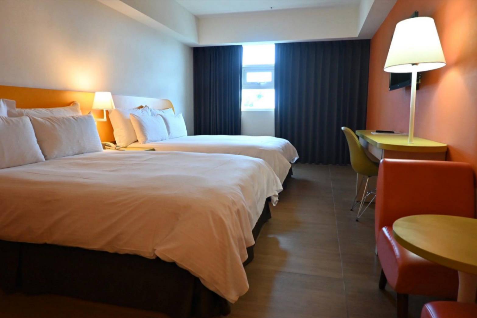 屏東縣恆春鎮住宿推薦｜福容徠旅墾丁店｜福容大飯店旗下輕旅品牌，免費迎賓點心飲品、近大街之福容徠旅墾丁店開箱分享！