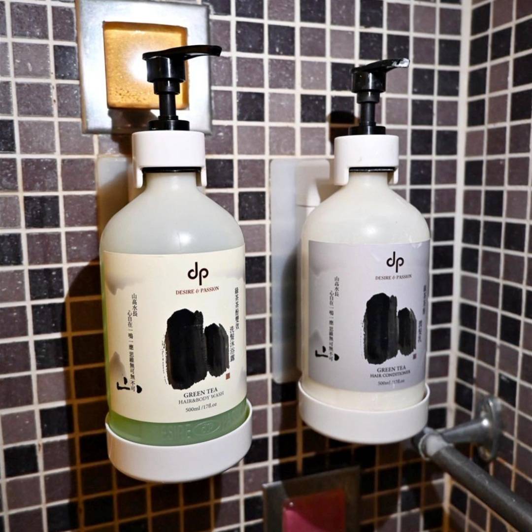 台中市西屯區住宿推薦｜文華道會館In One City Inn｜免費停車設施多元附舒緩泡腳池，步行即達逢甲夜市，吃喝玩樂、生活機能便利的文華道會館入住心得分享！