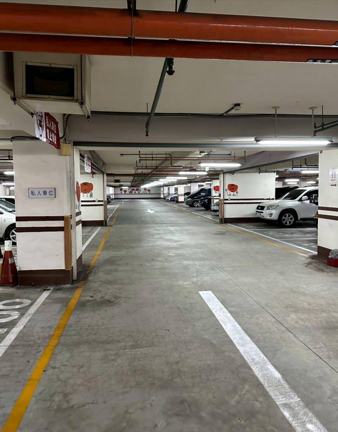 台中市西屯區住宿推薦｜文華道會館In One City Inn｜免費停車設施多元附舒緩泡腳池，步行即達逢甲夜市，吃喝玩樂、生活機能便利的文華道會館入住心得分享！