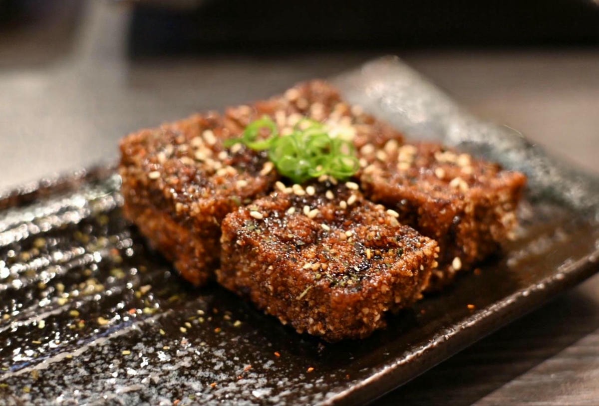 台中居酒屋推薦｜台中市西區miso izakaya日式串燒居酒屋美村店｜主打炭火串燒，主廚手作多樣炸物及煮物美食，創意日式料理饗宴，一吃就愛上！