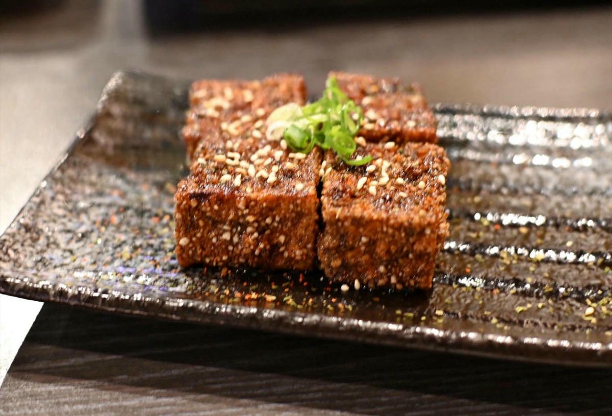 台中居酒屋推薦｜台中市西區miso izakaya日式串燒居酒屋美村店｜主打炭火串燒，主廚手作多樣炸物及煮物美食，創意日式料理饗宴，一吃就愛上！