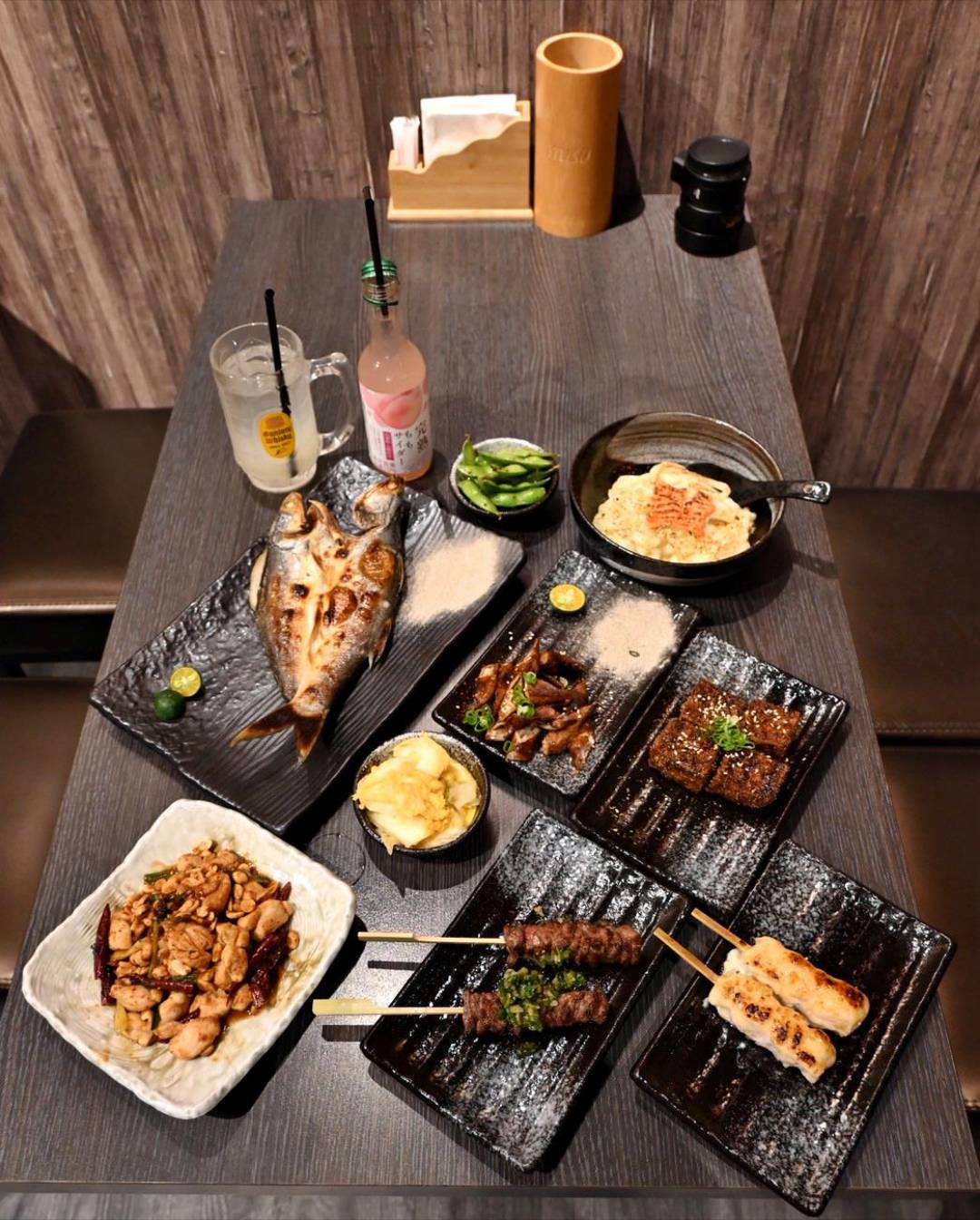 台中居酒屋推薦｜台中市西區miso izakaya日式串燒居酒屋美村店｜主打炭火串燒，主廚手作多樣炸物及煮物美食，創意日式料理饗宴，一吃就愛上！