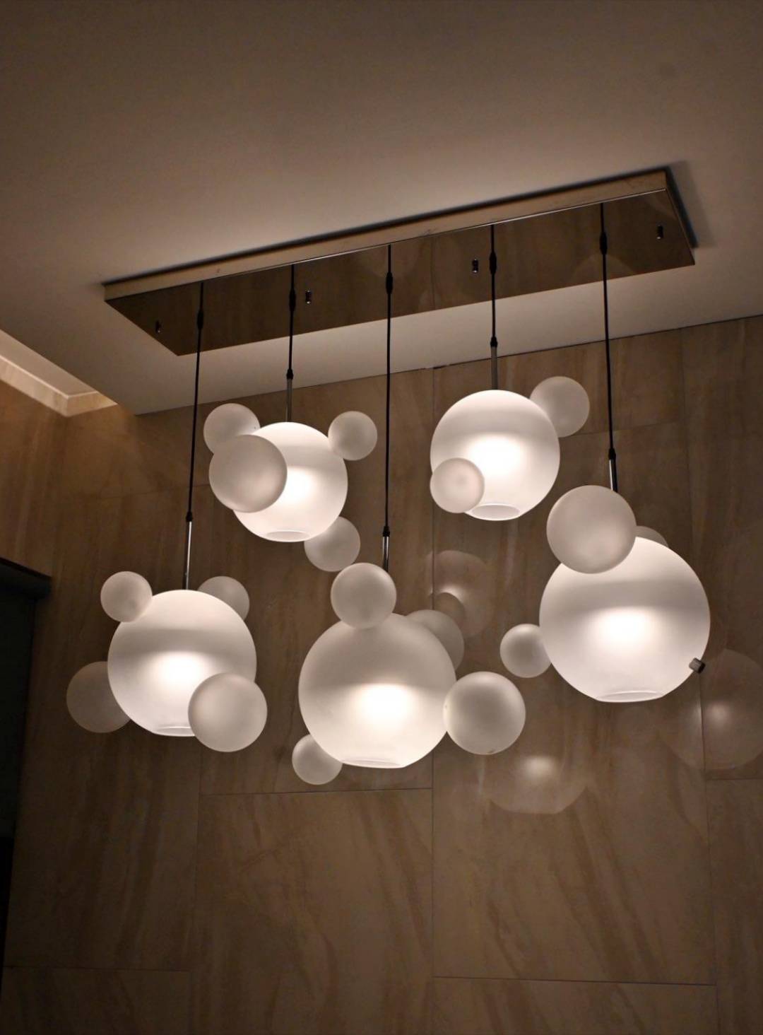 台中市西屯區住宿推薦｜朵茉行館DoMo Hotel｜再訪豪宅式藝術酒店，一泊一食朵茉半島房型開箱分享，體驗台中質感住宿首選！