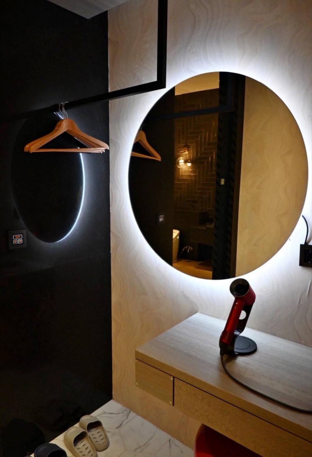 台中市西屯區住宿推薦｜朵茉行館DoMo Hotel｜再訪豪宅式藝術酒店，一泊一食朵茉半島房型開箱分享，體驗台中質感住宿首選！