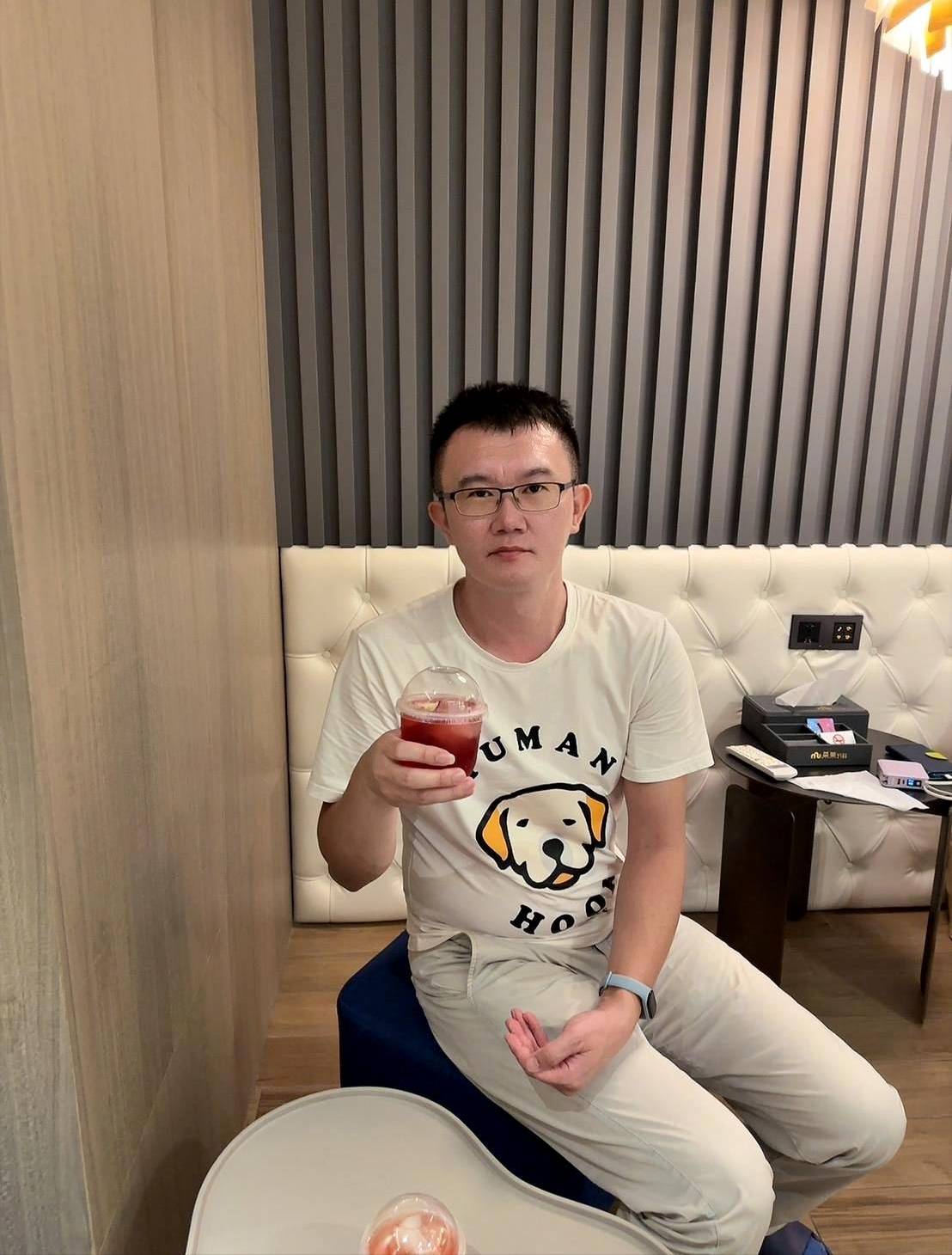 台中市西屯區住宿推薦｜朵茉行館DoMo Hotel｜再訪豪宅式藝術酒店，一泊一食朵茉半島房型開箱分享，體驗台中質感住宿首選！