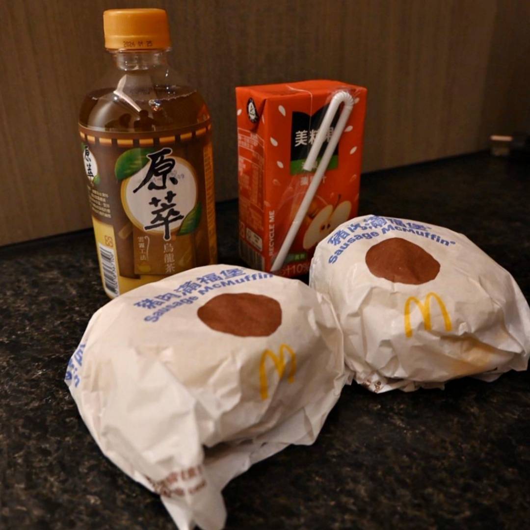 台中市西屯區住宿推薦｜朵茉行館DoMo Hotel｜再訪豪宅式藝術酒店，一泊一食朵茉半島房型開箱分享，體驗台中質感住宿首選！