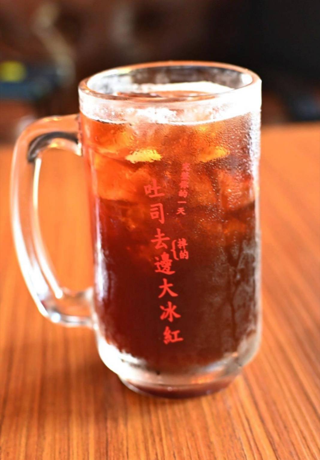 台中餐酒館推薦｜台中市西區ABV Bar & Kitchen地中海餐酒館台中概念店｜全台唯一700款啤酒長廊，主打地中海料理，創意歐陸美味饗宴，一吃就愛上！