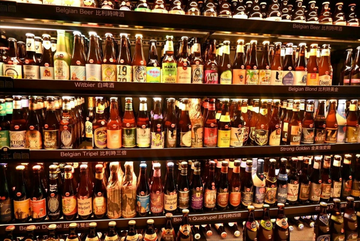 台中餐酒館推薦｜台中市西區ABV Bar & Kitchen地中海餐酒館台中概念店｜全台唯一700款啤酒長廊，主打地中海料理，創意歐陸美味饗宴，一吃就愛上！