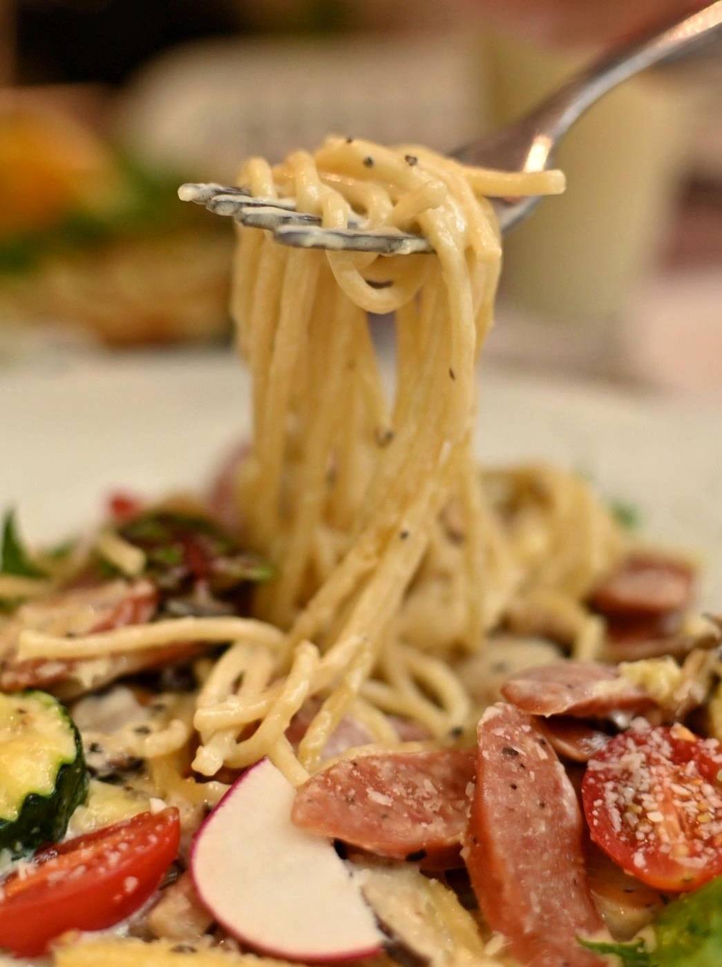 台中異國料理推薦｜台中市北屯區綠萼159 地中海南法料理｜全台唯一兔奴俱樂部，寵物友善餐廳，主打地中海南法料理，創意味蕾饗宴一吃就上癮！