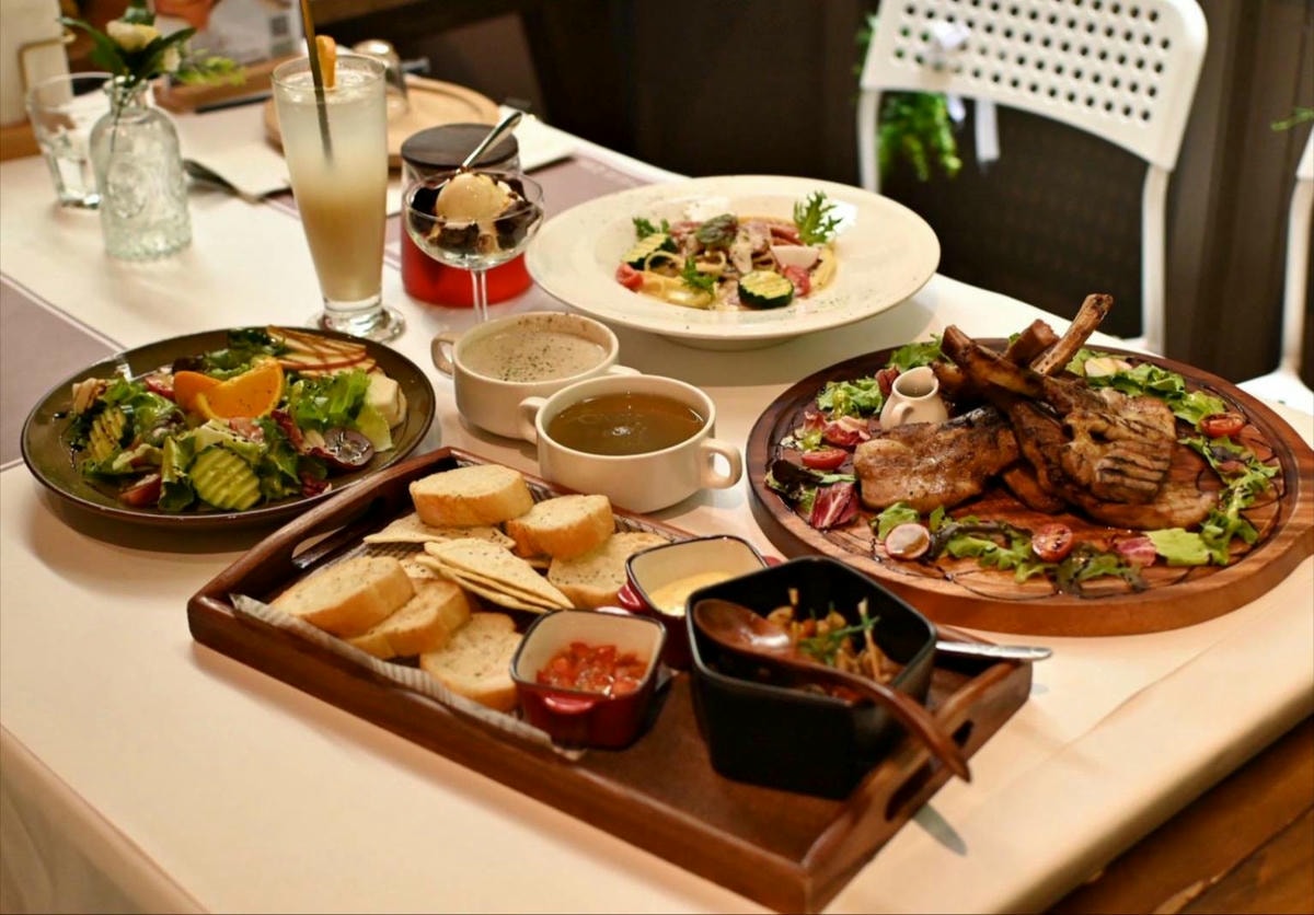 台中異國料理推薦｜台中市北屯區綠萼159 地中海南法料理｜全台唯一兔奴俱樂部，寵物友善餐廳，主打地中海南法料理，創意味蕾饗宴一吃就上癮！