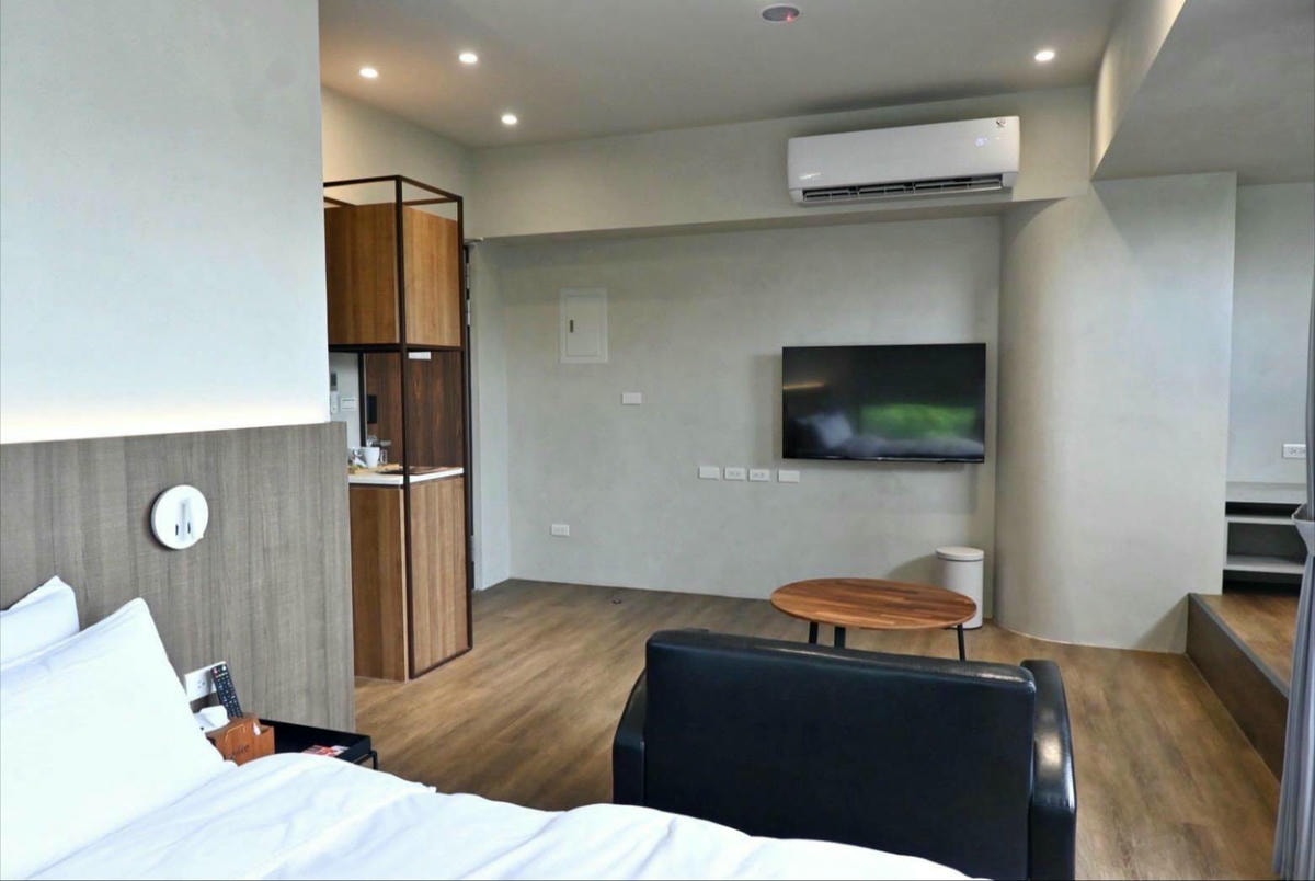 彰化縣彰化市住宿推薦｜華宿文旅｜隱身八卦山半山腰、步行可達南郭路美食街，地點便利、遠離塵囂親近綠意旅宿入住心得分享！