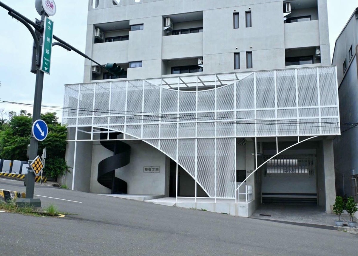 彰化縣彰化市住宿推薦｜華宿文旅｜隱身八卦山半山腰、步行可達南郭路美食街，地點便利、遠離塵囂親近綠意旅宿入住心得分享！