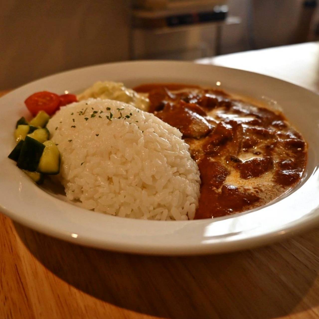 新竹咖啡廳推薦｜新竹市北區招財咖啡｜每日限量人氣餐點與手作甜點，水豚君與多隻貓咪陪伴，貓咪控必訪，甜點控一吃就愛上！