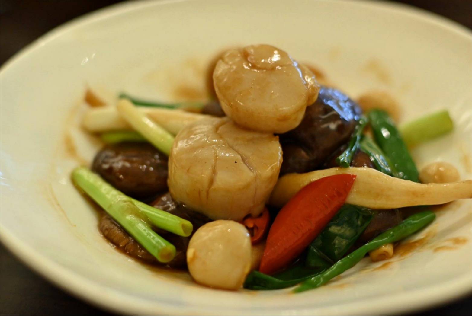 彰化縣埤頭鄉無菜單料理推薦｜燒味鮮私房菜無菜單料理｜主廚匠心手作海鮮豚物鮮蔬炊飯，搭配特調飲品私房美饌，創意饗宴讓人一試成主顧！