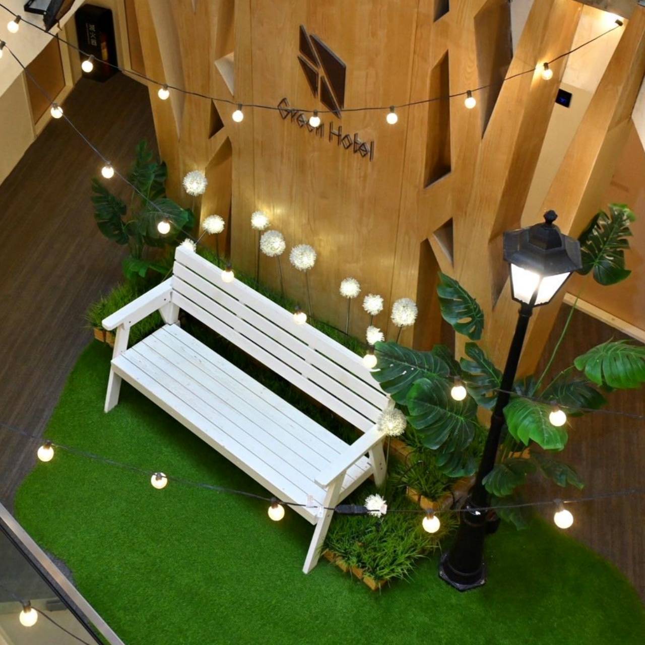 台中市西屯區住宿推薦｜台中逢甲住宿．葉綠宿旅館Green Hotel｜步行逢甲夜市，電梯豪華四人房一泊一食，逢甲吃喝玩樂、生活機能便利入住心得分享！