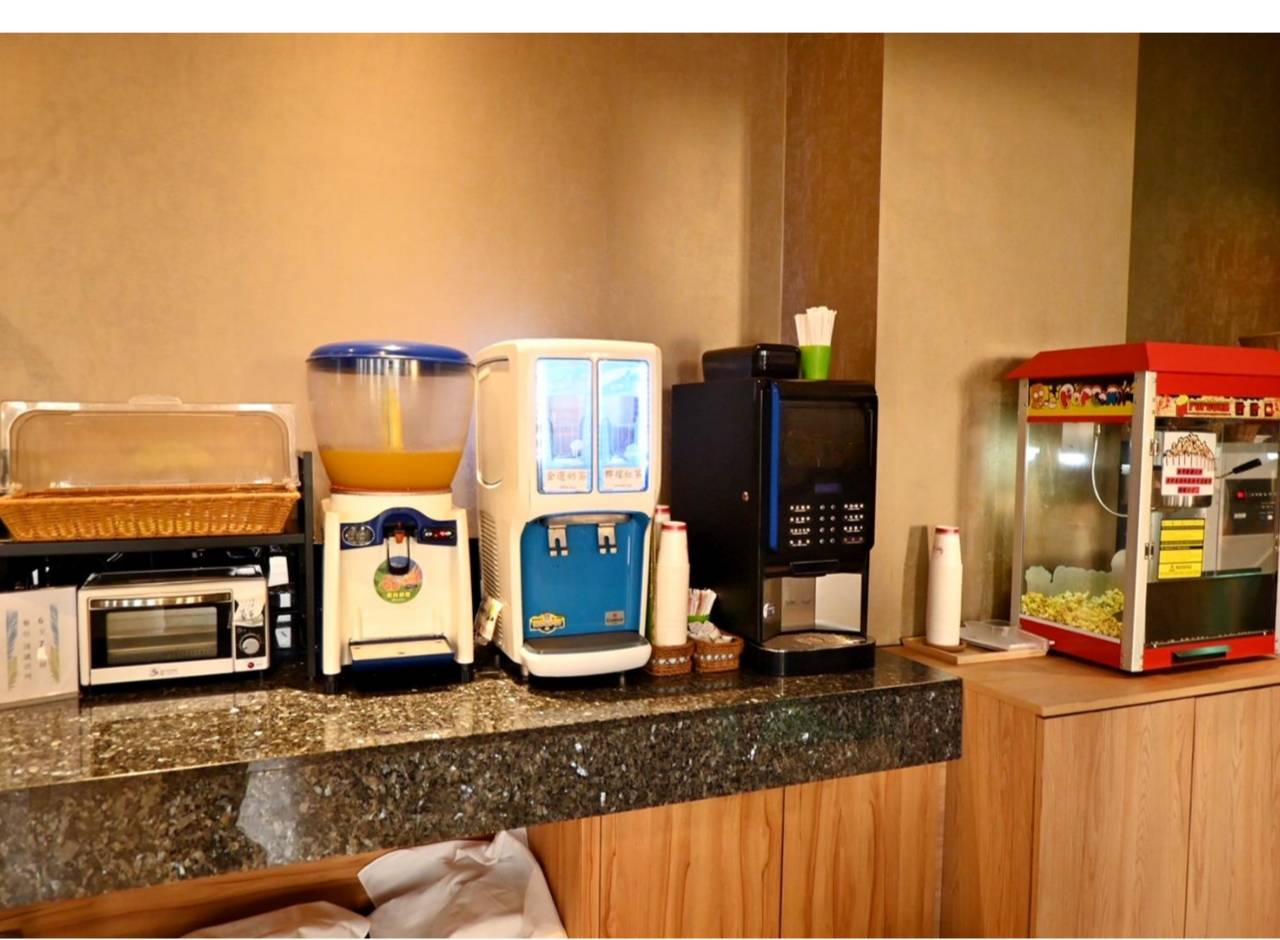 台中太平區住宿推薦｜挪威森林台中漫活館｜室內親子景點、步行1分鐘新光黃昏市場，舒適慢活旅行體驗！