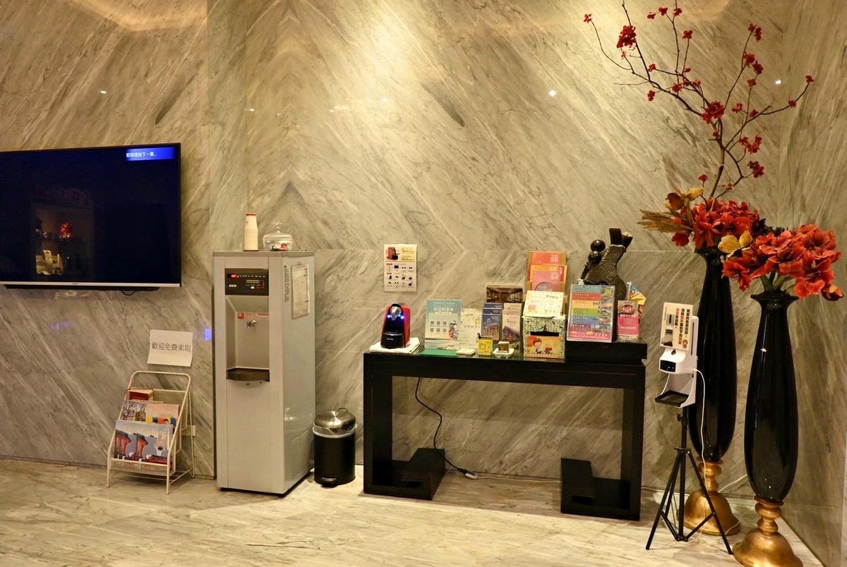 台中太平區住宿推薦｜挪威森林台中漫活館｜室內親子景點、步行1分鐘新光黃昏市場，舒適慢活旅行體驗！