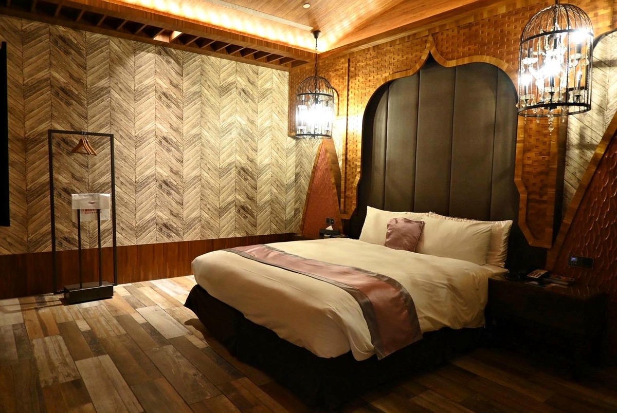 台中太平區住宿推薦｜挪威森林台中漫活館｜室內親子景點、步行1分鐘新光黃昏市場，舒適慢活旅行體驗！