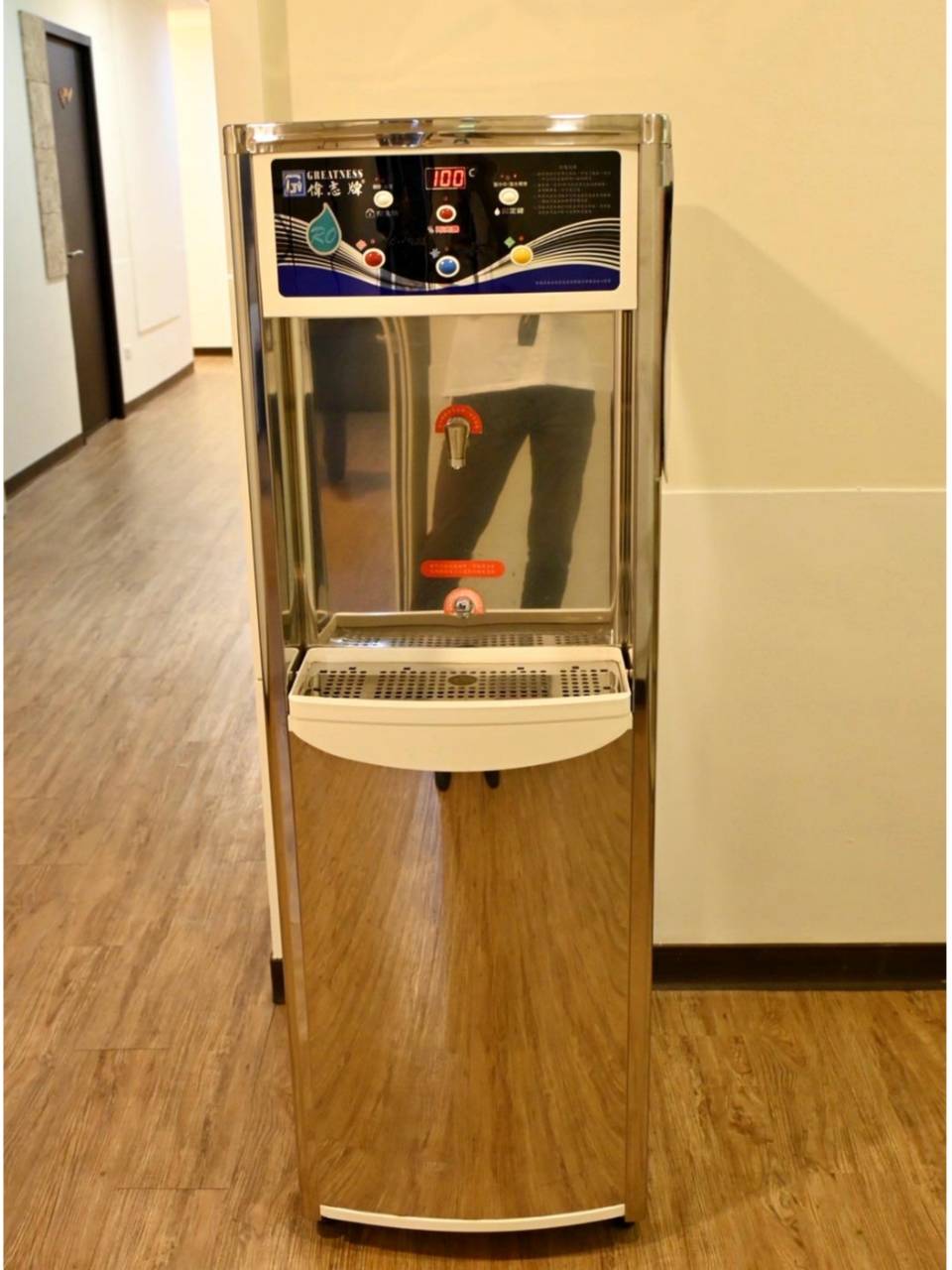 嘉義市東區住宿推薦｜偶然行旅｜鄰近文化路夜市的靜謐角落，免費咖啡飲品隨手暢飲，住宿開箱分享！